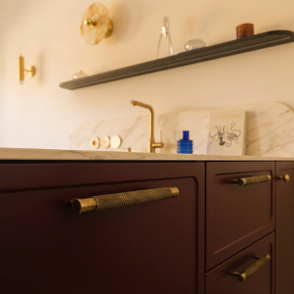 Aura T-Bar Cabinet Pull - Aged Brass